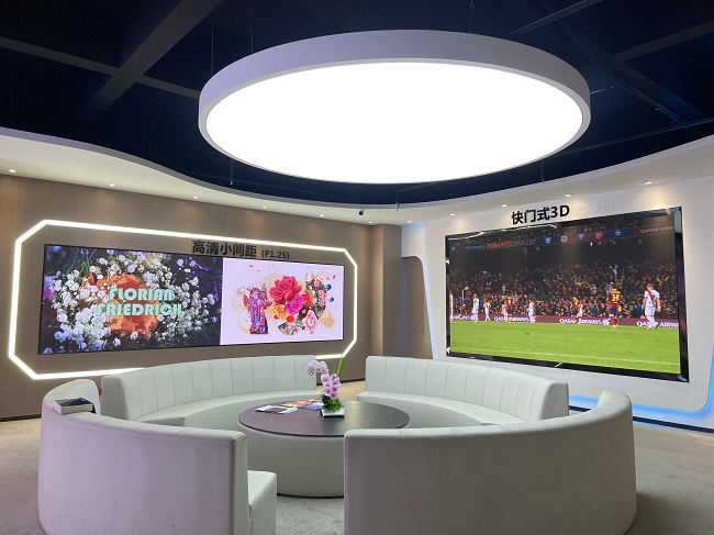 深圳華邦瀛的商顯產品應用在哪些領域